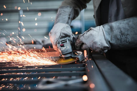 Breaking into Metalwork: Your No-Experience-Needed Roadmap to Seize America’s Industrial Shift  